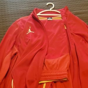Jordan dri-fit jogging suit